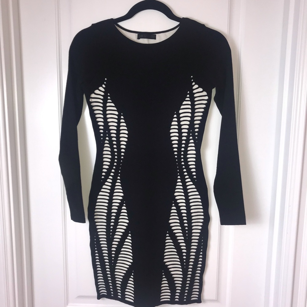New! Never worn, sexy fitted RVN dress